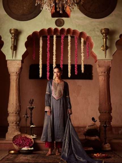 Noor-e-Mehfil Set